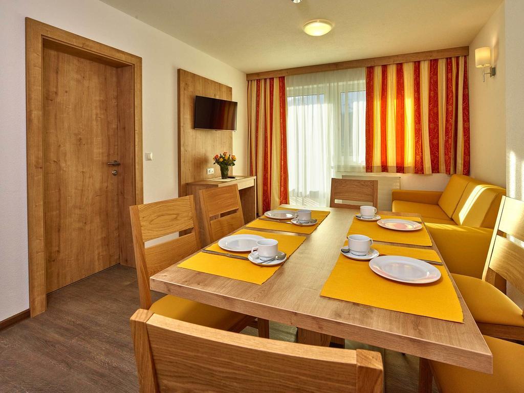 Appartement Gaestehaus Bergkristall Sölden Rum bild
