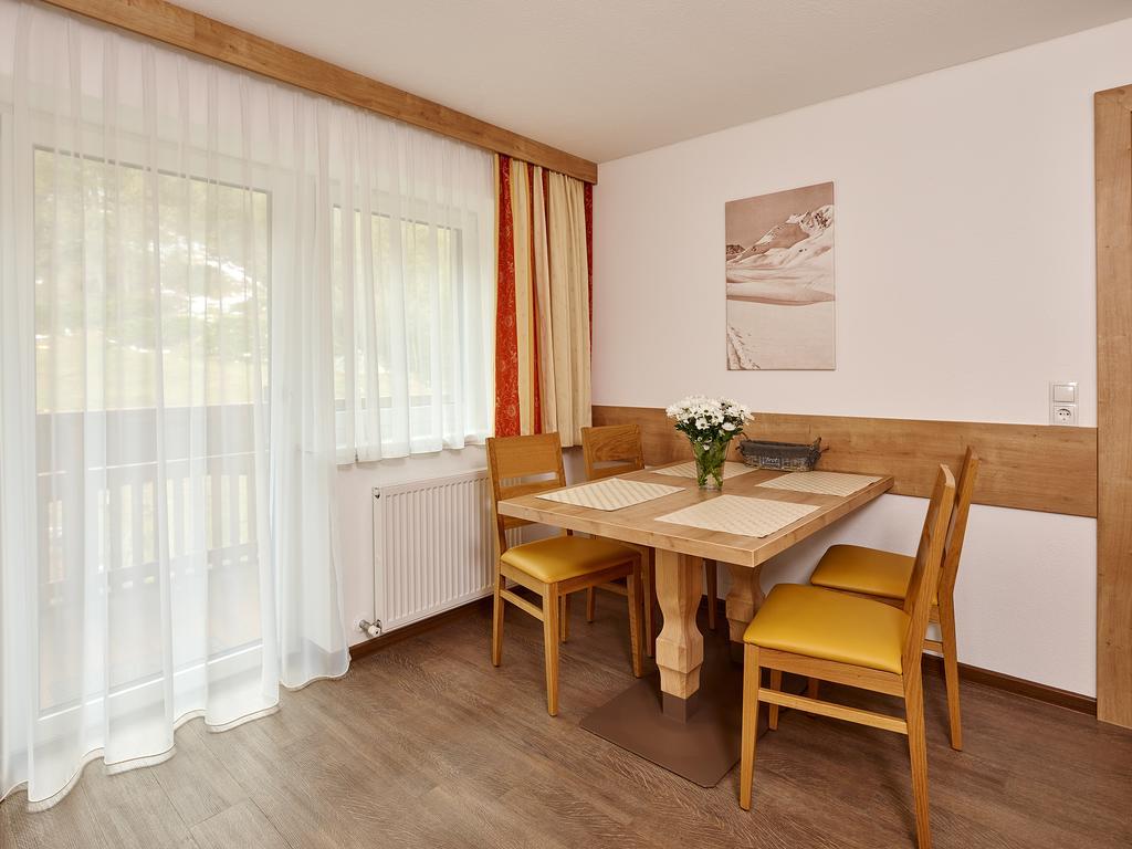 Appartement Gaestehaus Bergkristall Sölden Exteriör bild